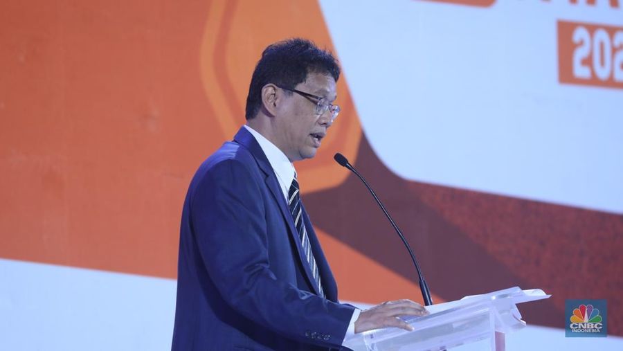 Ketua Dewan Komisioner LPS, Purbaya Yudhi Sadewa menyampaikan sambutan dalam acara LPS FInancial Festival 2025 di Regale International Convention Center, Medan, Sumatera Utara, Rabu (20/8/2025). (CNBC Indonesia/Tri Susilo)