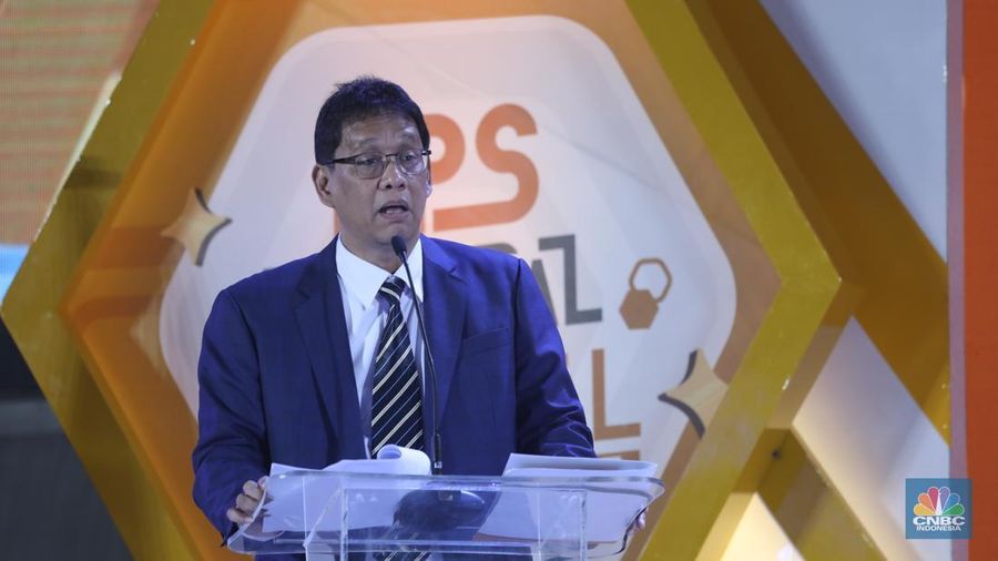 Ketua Dewan Komisioner LPS, Purbaya Yudhi Sadewa menyampaikan sambutan dalam acara LPS FInancial Festival 2025 di Regale International Convention Center, Medan, Sumatera Utara, Rabu (20/8/2025). (CNBC Indonesia/Tri Susilo)