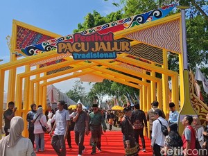 Tak Patuhi Arahan Bupati, Pemilik Tribun Patok Tiket Nonton Pacu Jalur Rp 100 Ribu