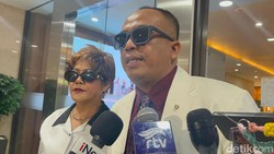 Lisa Mariana Tak Hadiri Pengumuman Hasil Tes DNA RK, Ini Alasannya