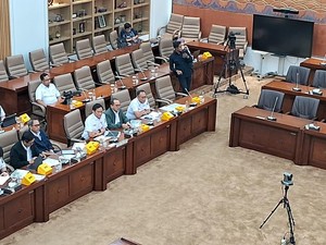 Curhat Bos KAI ke DPR: Banyak Sekali Masalah