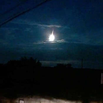 Tertangkap Kamera, Detik-Detik Bola Api Muncul di Langit Jepang