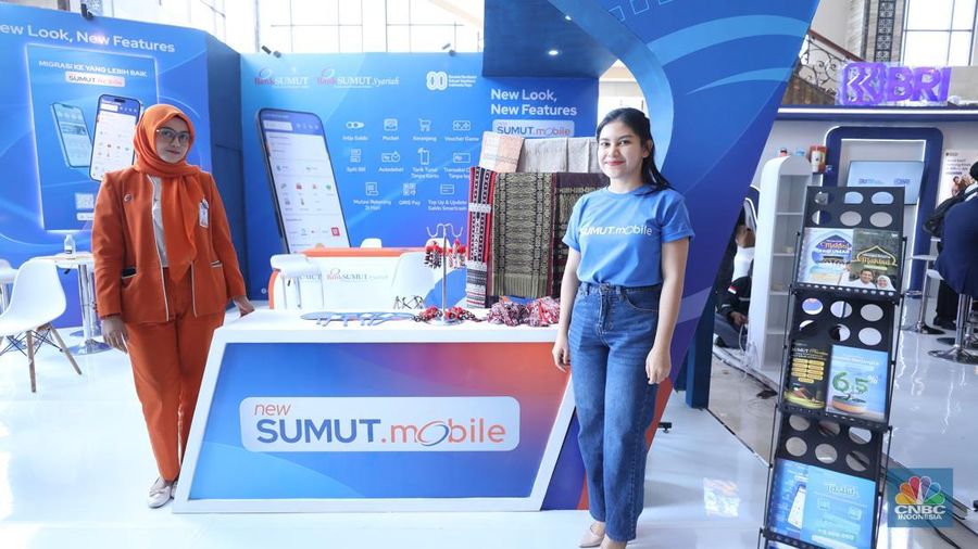 Suasana registrasi pelajar dan mahasiswa dalam acara LPS FInancial Festival 2025 di Regale International Convention Center, Medan, Sumatera Utara, Rabu (20/8/2025). (CNBC Indonesia/Tri Susilo)