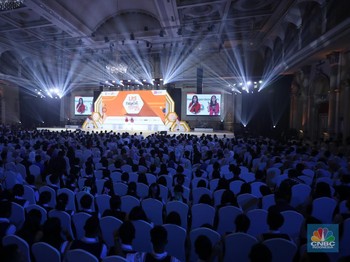 Purbaya, CT & Bankir Sajikan 'Daging' di LPS Financial Festival Medan