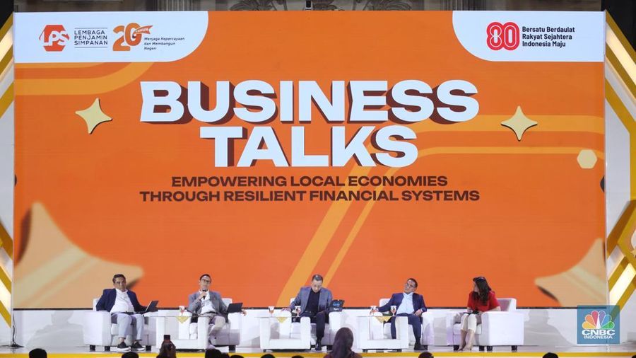 Suasana diskusi panel sesi ke dua dalam acara LPS Financial Festival 2025 di Regale International Convention Center, Medan, Sumatera Utara, Rabu (20/8/2025). (CNBC Indonesia/Tri Susilo)
