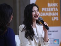 Raline Shah Bagikan Tips Atur Keuangan, Ternyata Belanja Bikin Stres