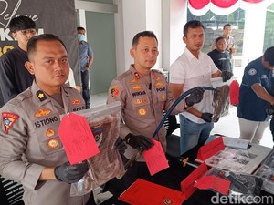 Penampakan Celurit Kasus Tawuran Maut 2 Kampung di Jasinga Bogor