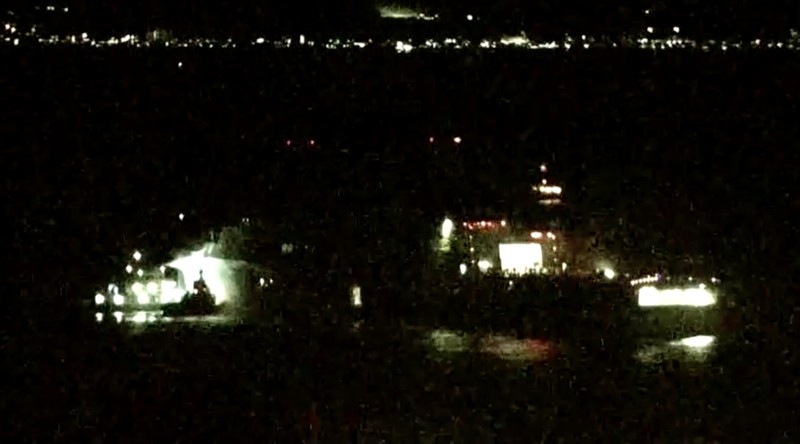 Kapal perang Amerika Serikat (AS), USS New Orleans, terbakar di perairan, Okinawa, Jepang. (Tangkapan Layar Video/REUTERS) Kapal perang Amerika Serikat (AS), USS New Orleans, terbakar di perairan, Okinawa, Jepang. (Tangkapan Layar Video/REUTERS)