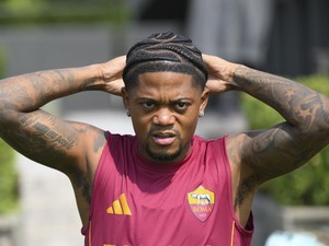 Duh! Pemain Baru Roma Kabarnya Langsung Cedera saat Latihan