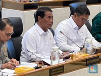 Titiek Minta Stok Beras Lama Bulog Dikeluarkan, Ini Respons Amran