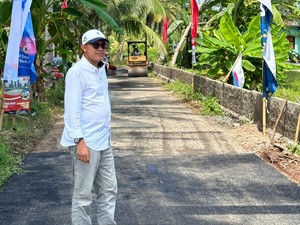 Liku Hidup Roni: dari Guru Honorer hingga Jadi Sultan Pangandaran