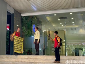 Buruh Asal Kaltim Datangi Kemnaker Ingin Temui Noel, Tak Tahu Ada OTT