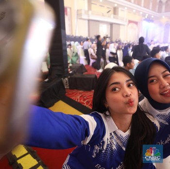 Anak Medan Seru-seruan Karaoke Bareng di LPS Financial Festival