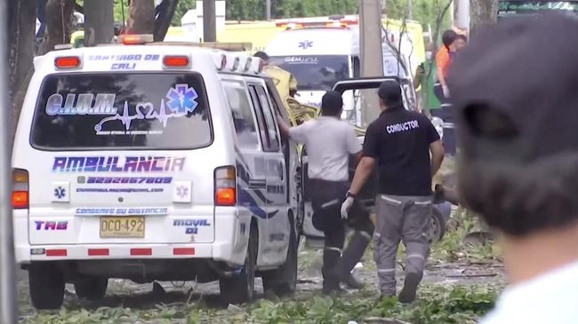 Truk Bawa Bom Meledak Dahsyat, 18 Orang Tewas Seketika