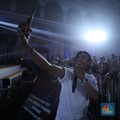 Penampilan grup musik Setia Band dalam acara LPS FInancial Festival 2025 di Regale International Convention Center, Medan, Sumatera Utara, Kamis (21/8/2025). (CNBC Indonesia/Tri Susilo)