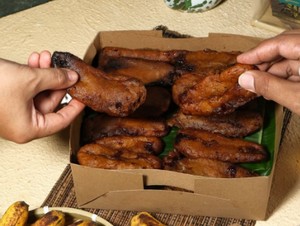 Rekomendasi Makanan dan Minuman Hangat Teman Nonton Netflix Saat Hujan