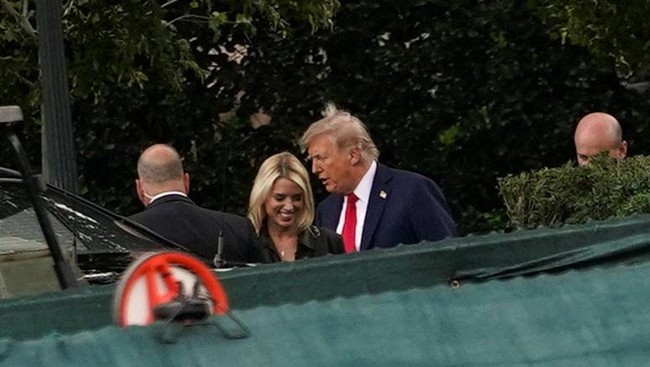 Jenderal Angkatan Darat dan Jaksa Agung Dipecat, Trump Bersih-Bersih