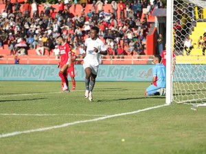 Gol Abu Kamara Bawa PSM Makassar Ungguli Dewa United 1-0