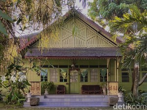 Rahasia Bumi Ageung Cikidang Tetap Tampak Kokoh di Usia 139 Tahun