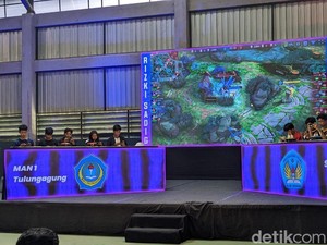 Melihat Serunya Turnamen Esport Mobile Legend di Tulungagung