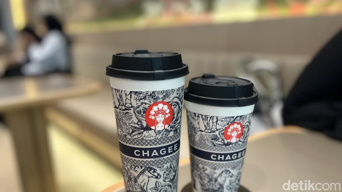 Kenapa Sedotan Milk Tea Pipih dan Punya 3 Bolongan?