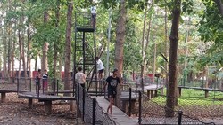 Napas Segar, Sejuk, dan Teduh di Hutan Kota Patriot Bina Bangsa Bekasi
