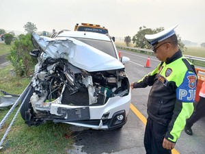 Kecelakaan Beruntun 3 Mobil di Tol Jombang, 1 Orang Tewas-2 Luka