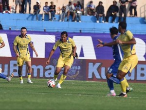 Tayang di Mana Persib Bandung Vs PSIM Hari Ini?
