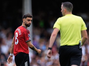 Bruno Gagal Penalti Karena Sempat Disenggol Wasit, Emang Ngaruh?