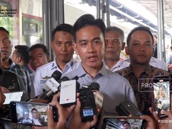 Anggota DPR Usul Gerbong Merokok di Kereta, Gibran Tegas Bilang Ini