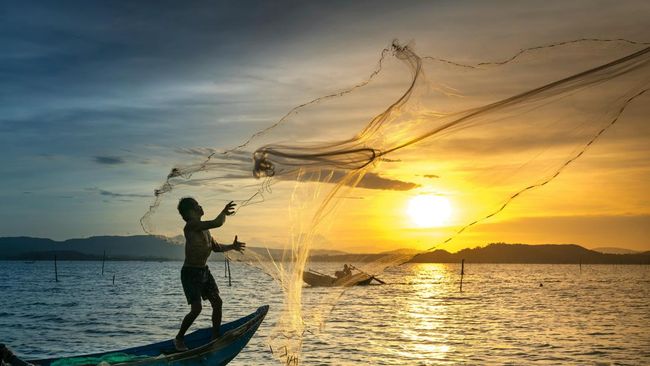 Nelayan Cirebon Mancing di Laut Jawa, Nyangkut Harta Karun Rp720 M