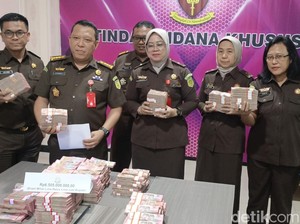 Kejati Jateng Terima Pengembalian Duit Rp 6,5 M Terkait Korupsi di Cilacap