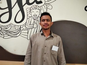 Merantau Sejauh 1.869 Km, Mahasiswa Tunanetra Asal Bukittinggi Raih Beasiswa di UNY