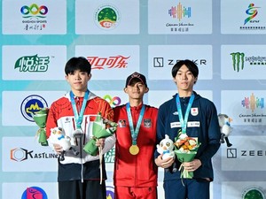 Panjat Tebing RI Ukir Emas di Kejuaraan Asia Remaja 2025