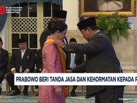 Video: Prabowo Beri Tanda Jasa dan Kehormatan kepada Puan-Bahlil