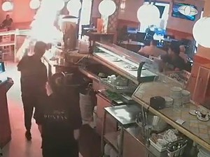 Tak Dikasih Mayones, Pria Ini Nekat Bakar Kafe Tempatnya Makan