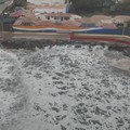 Cuaca Buruk, Gelombang Tinggi Hantam Pesisir-100 Pelabuhan Ditutup