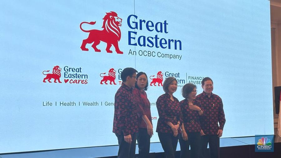 Direksi Great Eastern Indonesia di acara konferensi pers
peluncuran logo baru dan produk, di Jakarta, Selasa, (26/8/2025). CNBC Indonesia/Mentari Puspadini