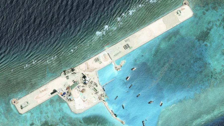 Foto satelit Vietnam percepat pembangunan pulau di Laut China Selatan. (Dok. Maxar Technologies)