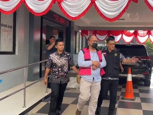 Kejari Surabaya Tangkap Tersangka Korupsi Aset KAI Rp 4,7 M