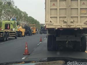 Hati-hati! Lalu Lintas Padat Sebelum Exit Tol Kebomas Gresik
