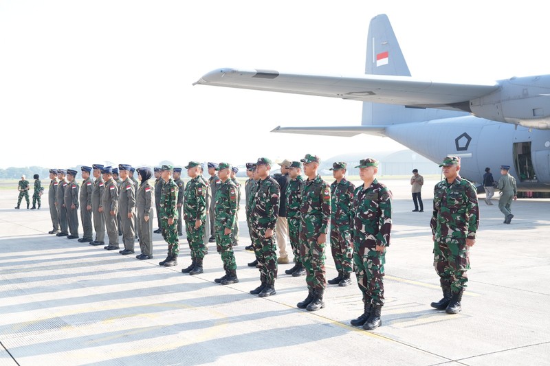Misi penyaluran bantuan kemanusiaan melalui jalur udara (airdrop) ke Gaza. (Dok. Kementerian Pertahanan) Misi penyaluran bantuan kemanusiaan melalui jalur udara (airdrop) ke Gaza. (Dok. Kementerian Pertahanan)