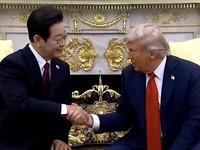 Momen Trump Bilang Bersahabat dengan Kim Jong Un & Ingin Bertemu