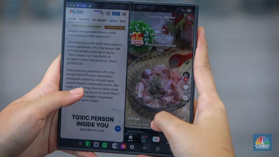 Samsung Galaxy Z Fold7. (CNBC Indonesia/Faisal Rahman)