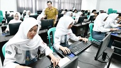 Serba-serbi TKA SMA/Sederajat 2025: Jadwal Sesi, Durasi, Kisi-kisi, Cara Hitung Skor