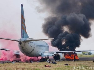 Bandara Juanda Latihan Penanganan Kecelakaan Pesawat Skala Besar