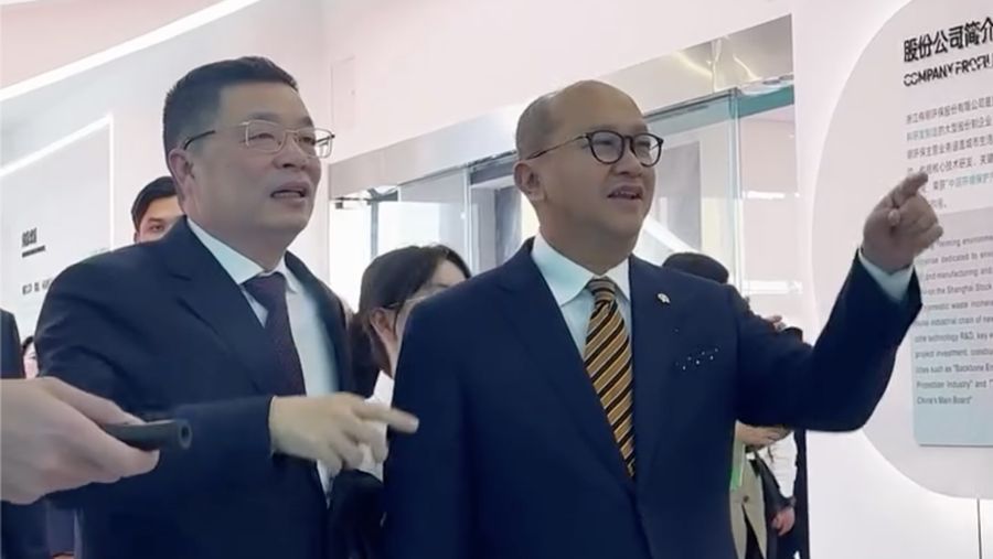 Chief Executive Officer, Danantara Indonesia, Rosan Roeslani saat melakukan kunjungan kerja ke fasilitas waste-to-energy (WtE) kelas dunia milik Weiming di Yongqiang, Wenzhou, China. (Instagram/rosanroeslani)