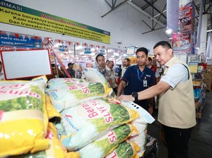 Gerakan Pangan Murah, Polda Jatim-Bulog Salurkan 2 Ton Beras Rp 11 ribu