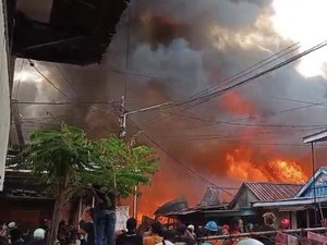 Kebakaran Hebat di Sorowako Luwu Timur, 46 Rumah Hangus-200 KK Mengungsi