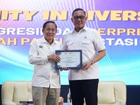 Dorong Indonesia Emas 2045, Wamen Todotua Tekankan Ini ke Mahasiswa